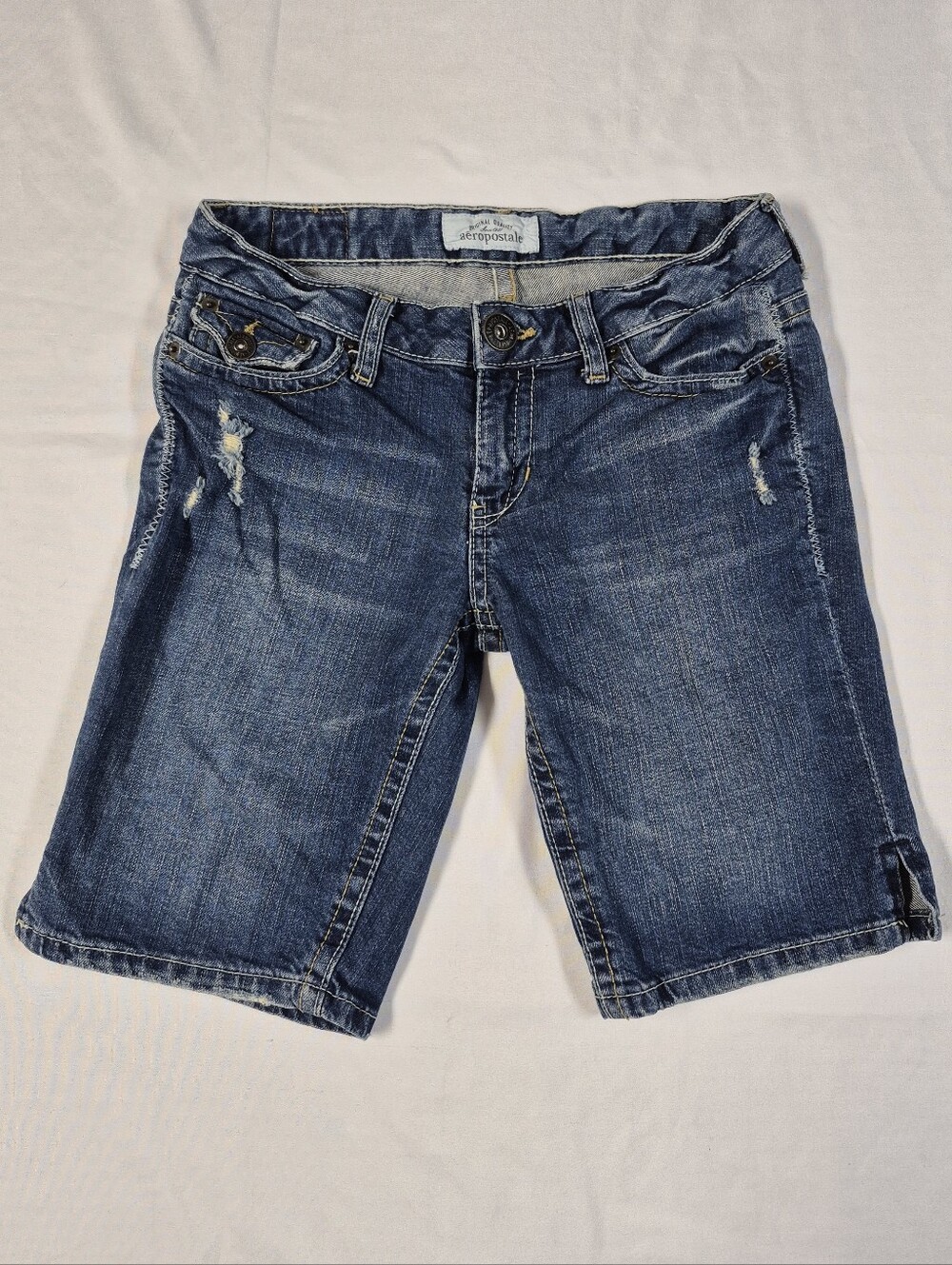 Aeropostale Womens 3/4 Bermuda Denim Shorts Blue Jean  Distressed Low Rise Y2k